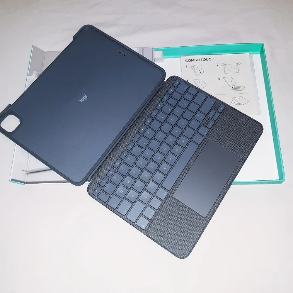 iPad Combo Touch Pro 11